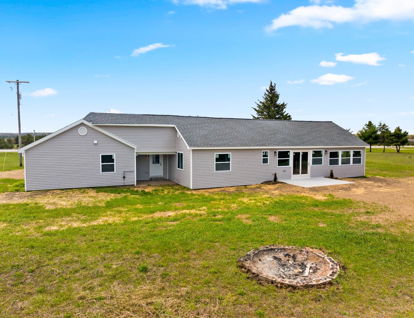 5568 S US Highway 131 photo 2