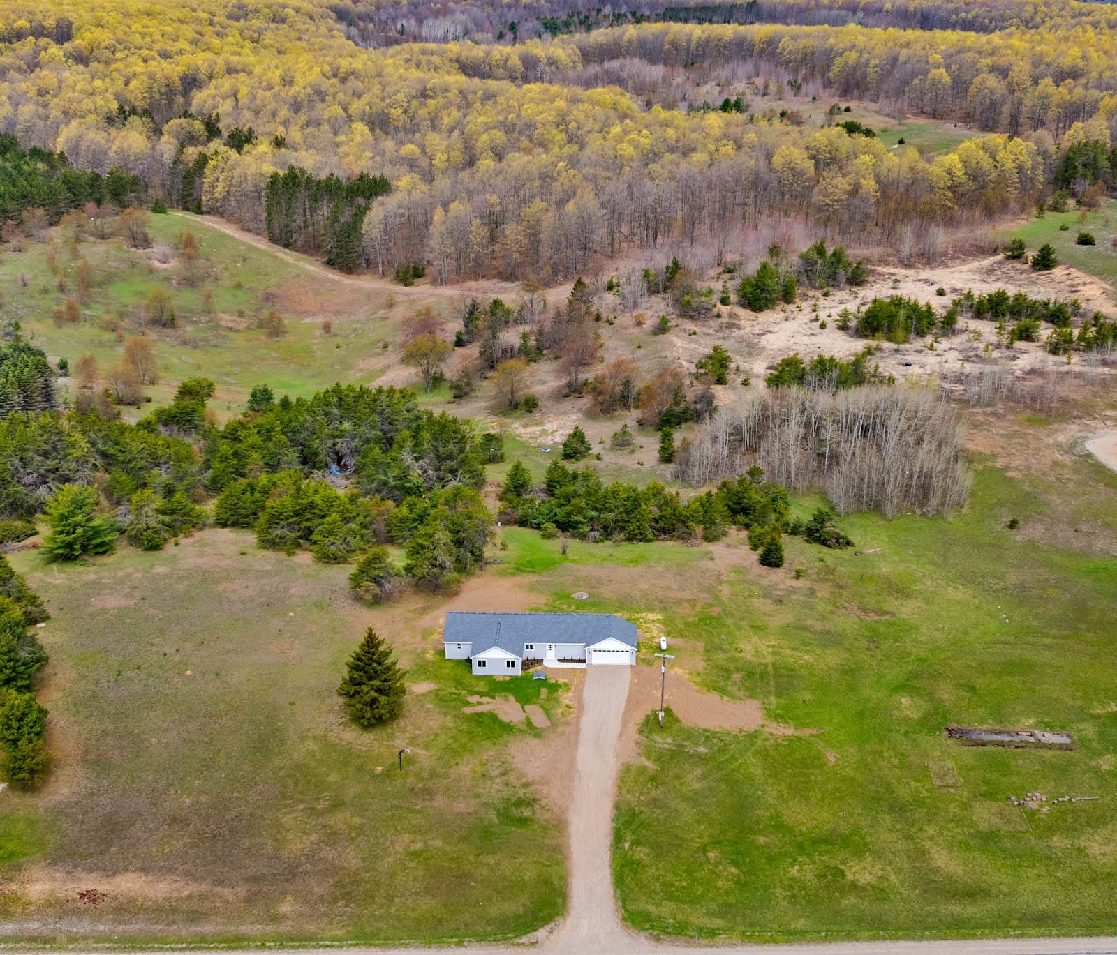 5568 S US Highway 131 photo 7