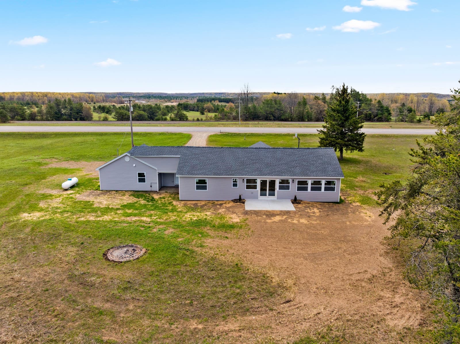 5568 S US Highway 131 photo 5
